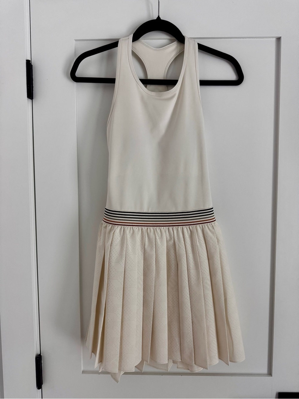 NWT Wilson Laser Cut Pleated Tennis Dress Ivory Cream - Picture 6 of 8